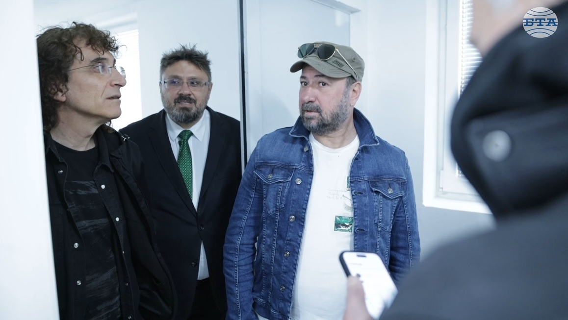 Стефан Вълдобрев и „Обичайните заподозрени“ се вдъхновиха от акустиката на помещенията на БТА Стефан Вълдобрев и „Обичайните заподозрени“ се вдъхновиха от акустиката на помещенията на БТА