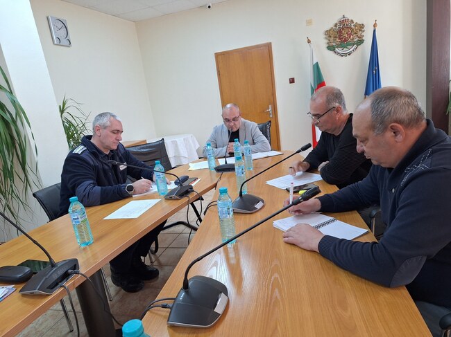 В област Разград се въвеждат забрани за изложби и пазари за птици заради птичи грип 