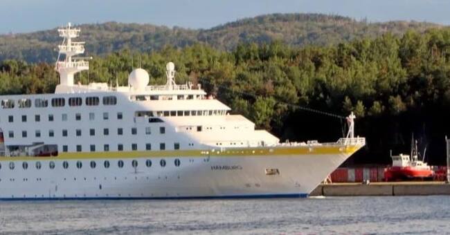 АТА: Първите круизни кораби акостираха в пристанищата на Вльора и Саранда