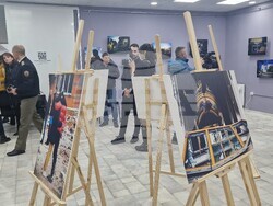 Хасково - фотоизложба „Война през два обектива: Там, където мълчанието крещи“