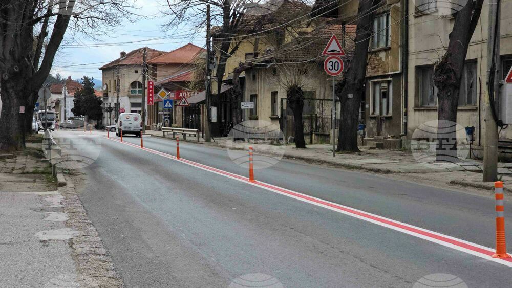 Село Български извор - сигнални колчета
