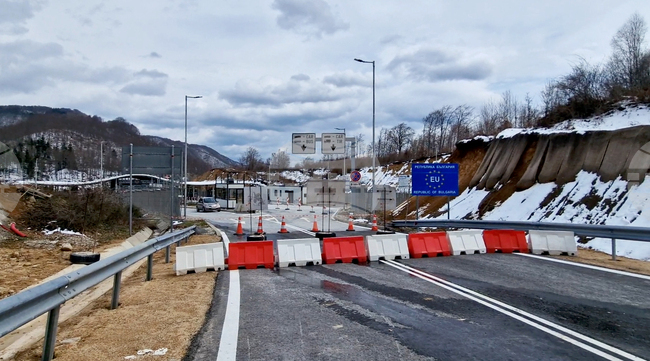 Заради ремонти на някои от граничните пункта има затруднения в преминаването