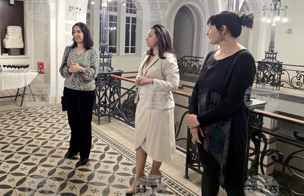 Изложба - „Анатомични перспективи. Археологическа дървесина от района на северната крепостна стена на Сердика“