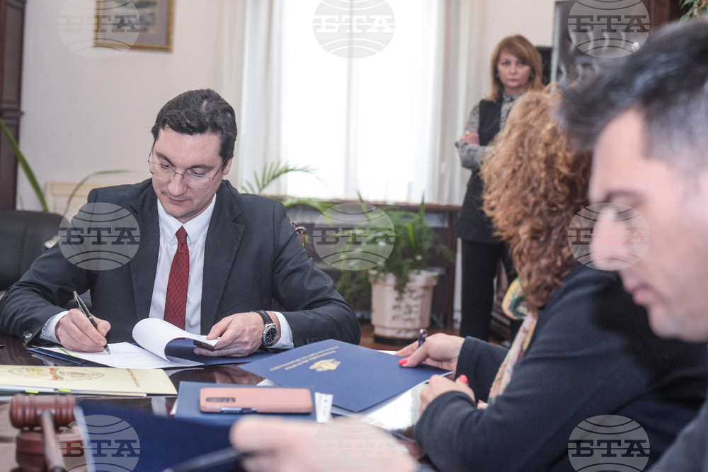 Justice Minister Zarkov Signs Agreement with Trade Unions in Detention and Incarceration System