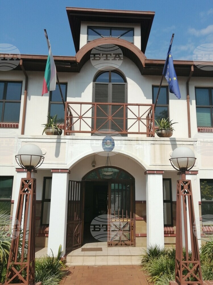 Bulgaria and South Africa to Exchange Students