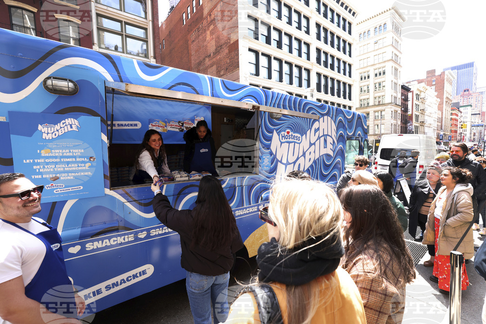Hostess Munchie Mobile