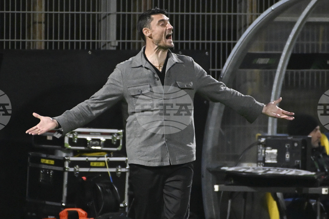 Алберт Риера поема Цървена звезда