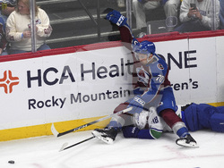 Canucks Avalanche Hockey