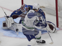 Canucks Avalanche Hockey
