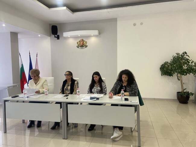 В Казанлък обсъдиха нови изисквания и мерки при отглеждането на животни