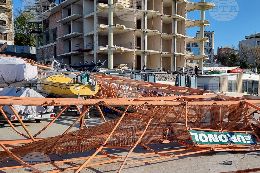 Поморие - строителен кран - инцидент