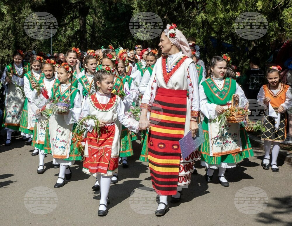 Община Стара Загора: 5 619 „цветя“ с над 40 различни вида имена образуват пъстрия букет от празнуващи в Старозагорско