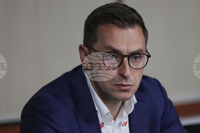 Американските коли влизат на българския пазар чрез Европа, каза Станислав Панчев от ААП в интервю за БТА