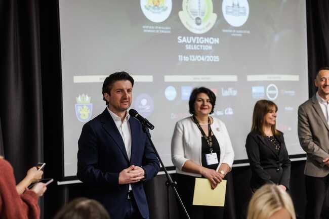 Мирослав Боршош откри престижен международен конкурс за вино в Бургас 