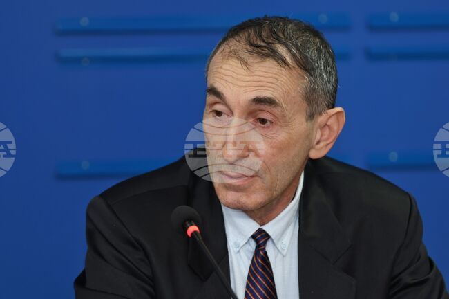 Усилията ни са насочени към привличане на млади хора и задържането им в България, каза доц. д-р Ваньо Иванов