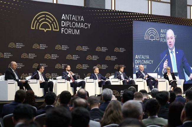 PM Zhelyazkov at Antalya Forum: Bulgaria Supports Initiatives to Strengthen EU, NATO Defence Capabilities
