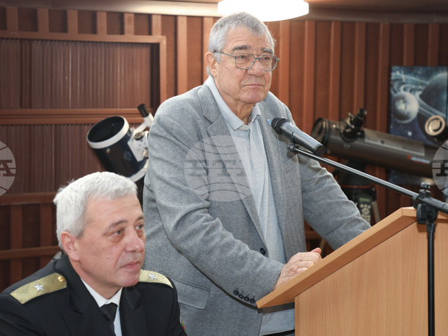 Prof. Pimpirev Says Turquoise and Rare Metals Are Likely Present on Smith Island in Antarctica