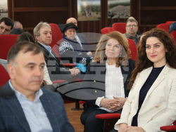 Варна - Илияна Йотова - ВВМУ „Н. Й. Вапцаров" - арктическа експедиция