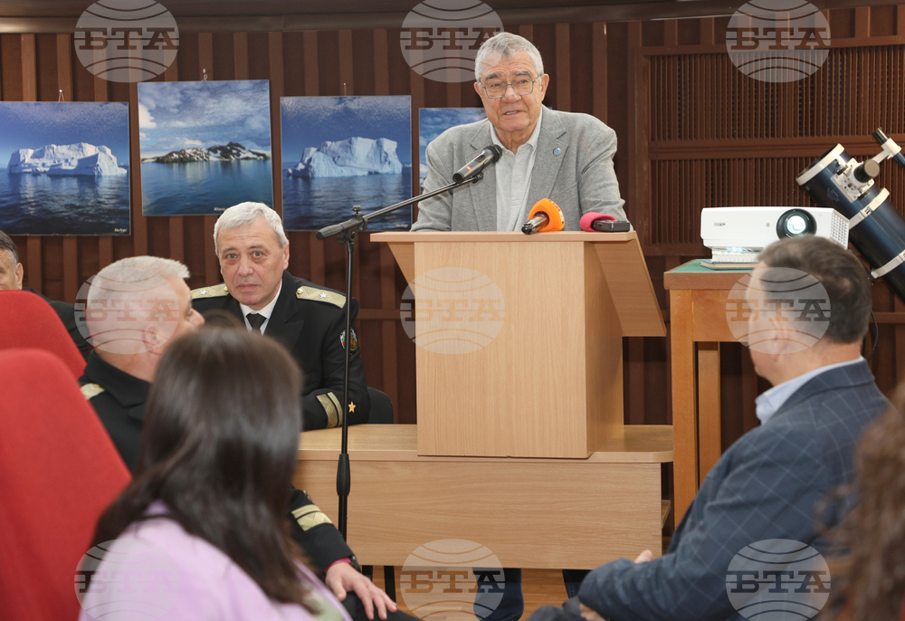 Варна - ВВМУ „Н. Й. Вапцаров" - арктическа експедиция