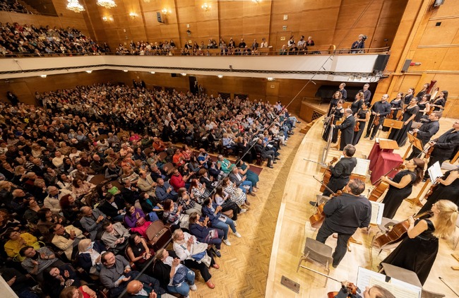 Софийска филхармония: Великденска изненада от Софийската филхармония – два билета на цената на един