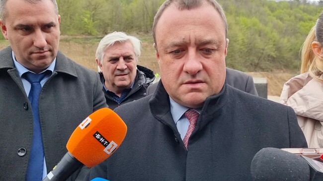 Няма готов проект за основен ремонт на пътя между Луковит и Плевен, каза министър Иван Иванов