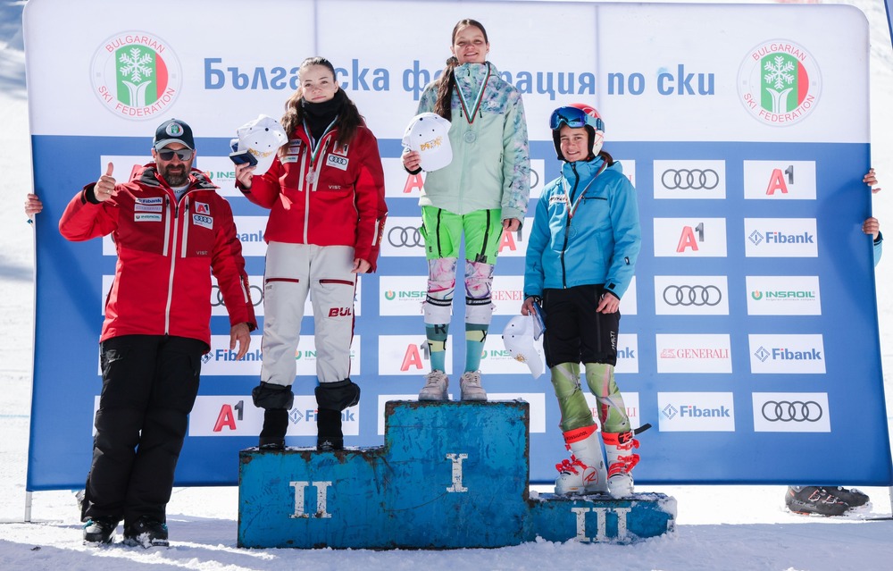 Ева Колева при жените и Сирил Еберле при мъжете спечелиха националните шампионати на България в гигантския слалом в Банско