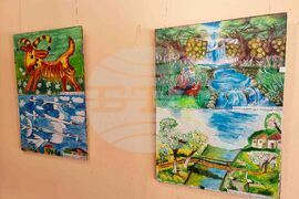 Кюстендил - „Пролет върху листа“ - изложба