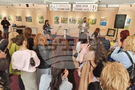 Кюстендил - „Пролет върху листа“ - изложба