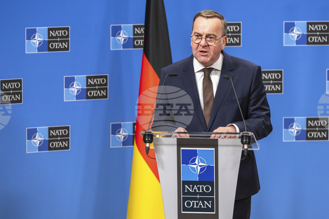 Германия ще продължи да подкрепя Украйна независимо от това дали САЩ ще оказват помощ, заяви Писториус