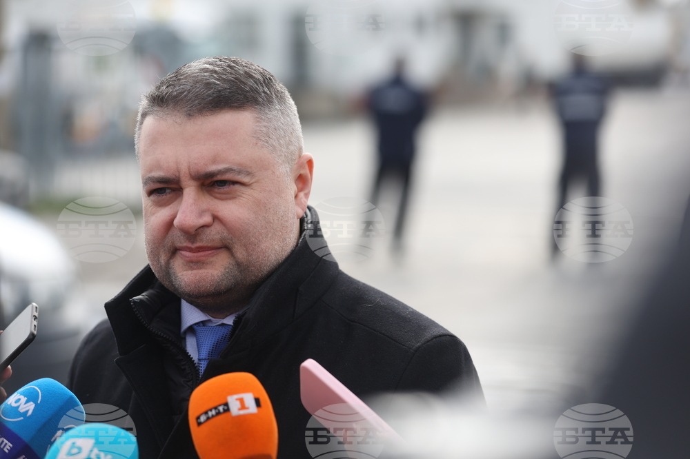 Започват мащабни контролни действия на данъчни складове за съхранение и производство на акцизни стоки на територията на цялата страна, заяви Росен Василев, директор на ТД "Митница София"