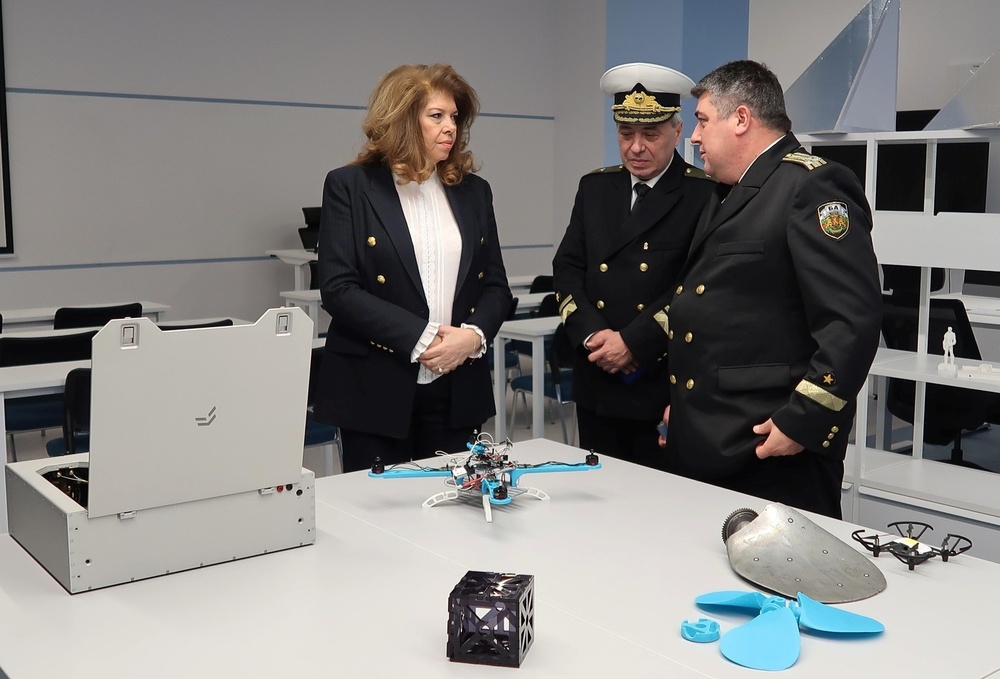 Вицепрезидентът Йотова: Постиженията на българските полярници са в полза на човечеството