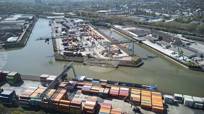 Осем процента от германските компании са в "критично състояние", според проучване