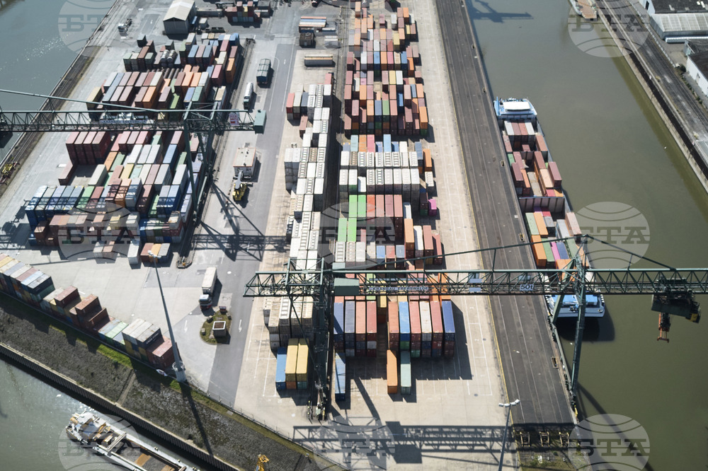 Засиленият китайски износ за Европа е започнал преди обявяването на митата на САЩ, според изследване на ЕЦБ