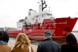 Варна - научноизследователски кораб „Св. св. Кирил и Методий“ - посрещане