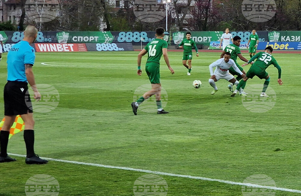 Попадения на Хунка Пинеда осигуриха успеха за Берое срещу ЦСКА 1948