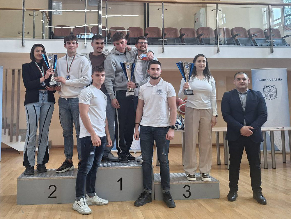 Община Варна: Наградиха шампионите от XXV Варненска Универсиада