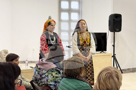 Казанлък - детски носии - представяне