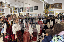 Казанлък - детски носии - представяне