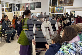 Казанлък - детски носии - представяне