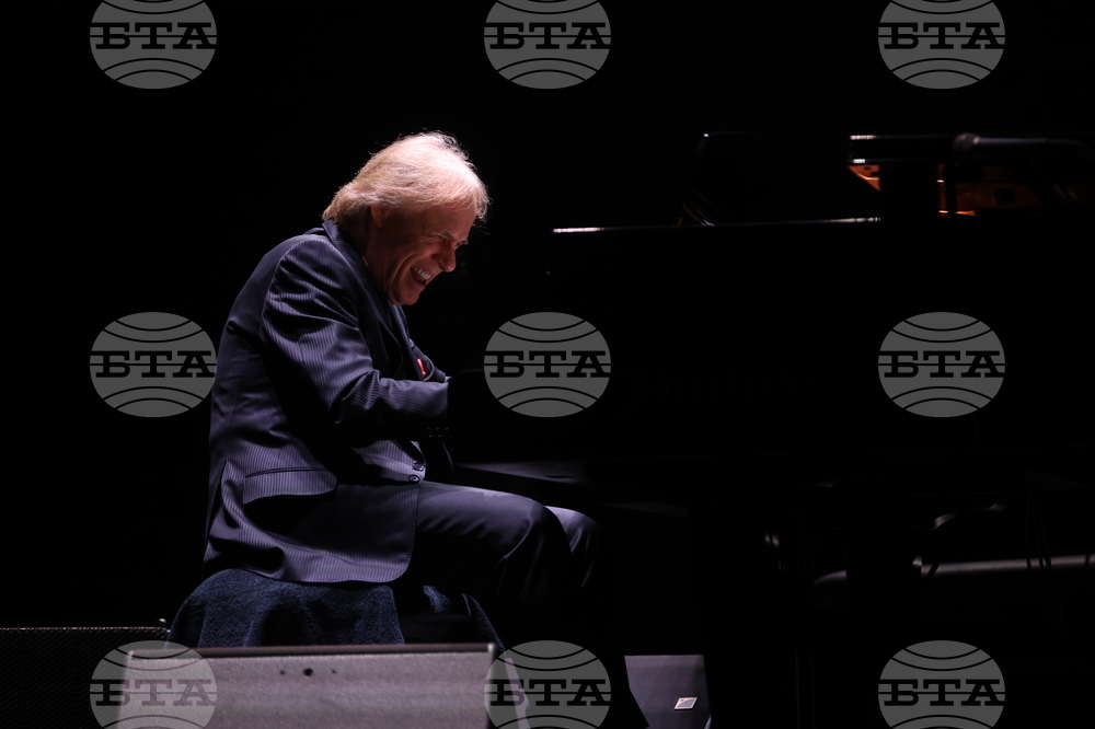 Ричард Клайдерман - оркестър „Кантус фирмус“ - концерт