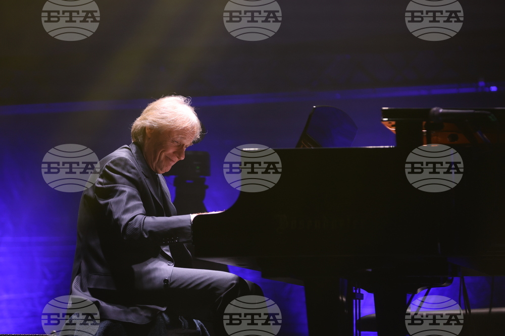 Ричард Клайдерман - оркестър „Кантус фирмус“ - концерт