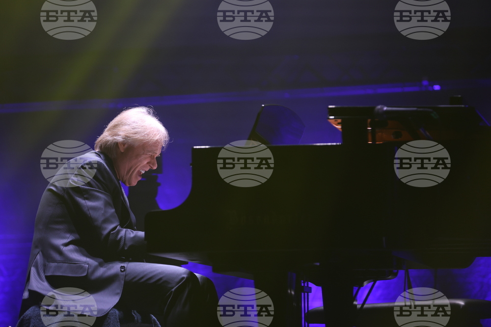 Ричард Клайдерман - оркестър „Кантус фирмус“ - концерт