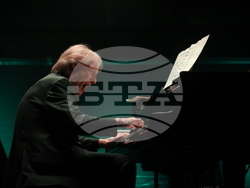 Ричард Клайдерман - оркестър „Кантус фирмус“ - концерт