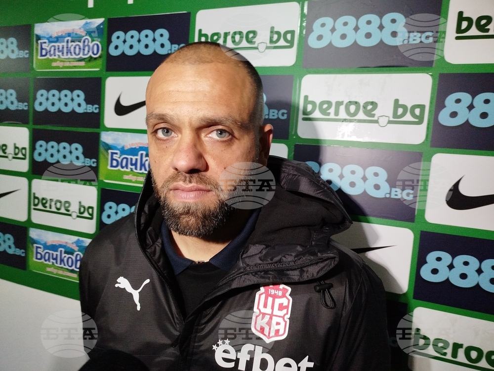 Цели 81,3 процента от футболните треньори в България изкарват в отборите по-малко от година