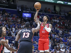 Heat Pelicans Basketball