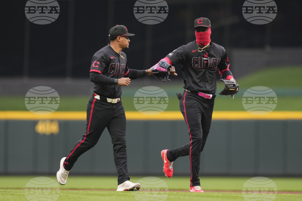 Pirates Reds Baseball