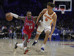 Hawks 76ers Basketball