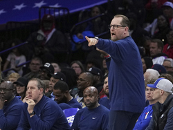 Hawks 76ers Basketball