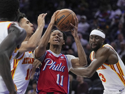 Hawks 76ers Basketball