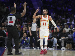 Hawks 76ers Basketball